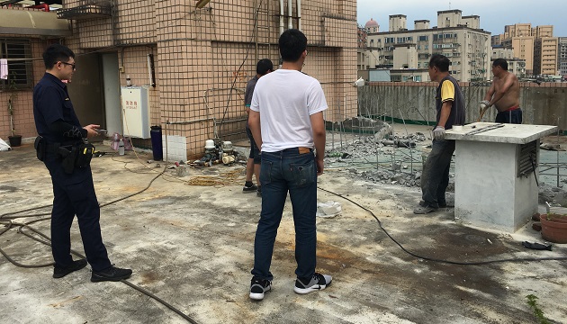 违章建筑暗藏毒品分装厂 新北市公安稽查强制拆除 | 文章内置图片