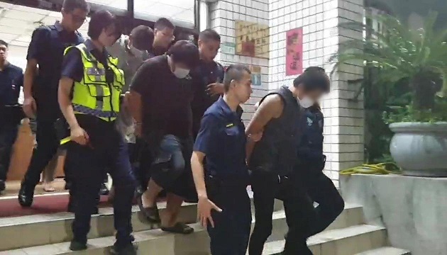 酒后不听劝袭警当场遭压制逮捕