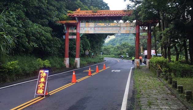 違規改裝要注意！新店警與監理站聯合稽查取締改裝車輛 | 文章內置圖片