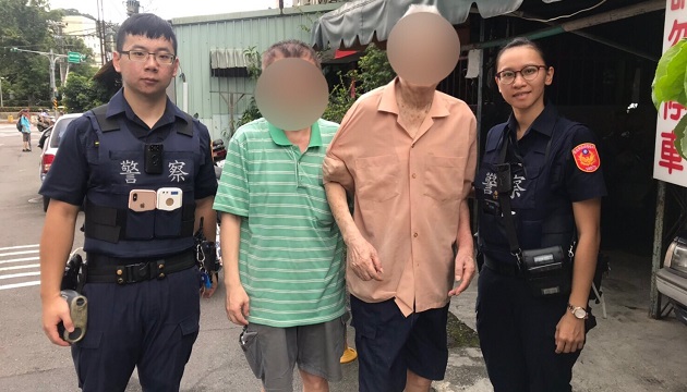 九旬翁寻找爱子迷路 警查出有洋葱直唿父爱真伟大