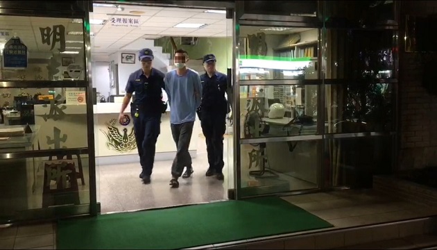 林口警強勢拘提  霸王餐慣犯狼狽就逮