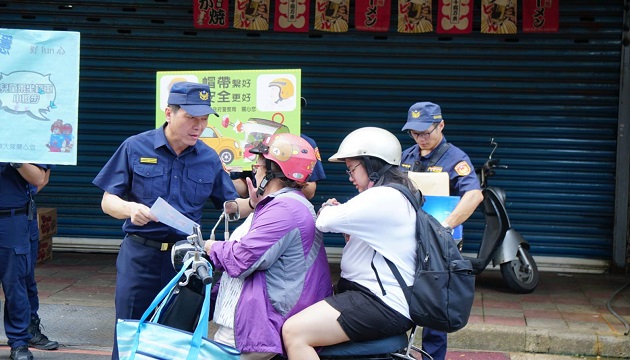 附載幼兒危險高，永和警宣導安全乘載小撇步