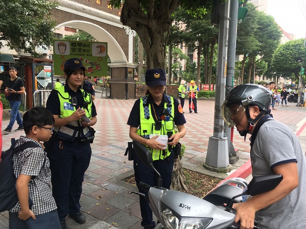 校安、交安一起來，新店警:開學日，就是安全日！ | 文章內置圖片