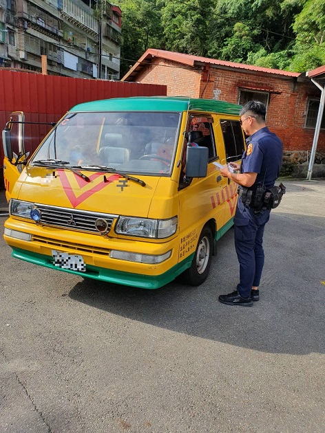 新店警擴大稽查幼童車 守護您的寶貝乘車安全 | 文章內置圖片