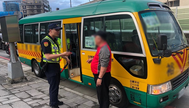 土城警強化稽查幼童車 守護下一代安全