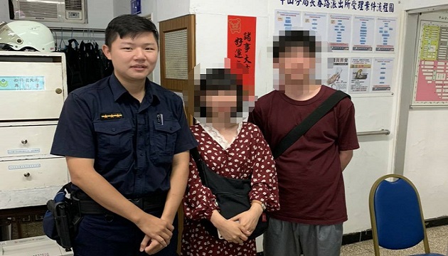 手机遗失热心警亲力亲为 日籍旅客体验臺湾最美风景