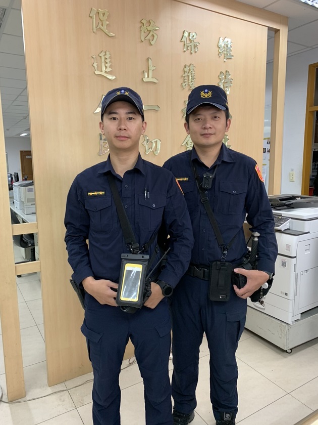 9旬失智翁迷失大街 新店警幫他找到回家路 | 文章內置圖片