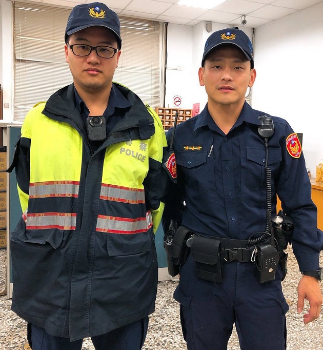 女子酒後情緒低落水 淡水警機警涉險跳船搶救 | 文章內置圖片