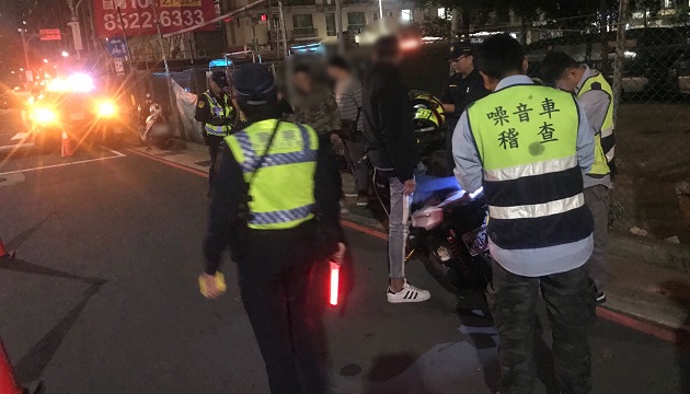 新莊警聯合環保局鐵腕執法 強力取締危險駕駛噪音車 | 文章內置圖片