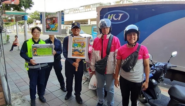 美食外送人員交通事故頻傳 南港警分局提醒業者重視用路安全 | 文章內置圖片