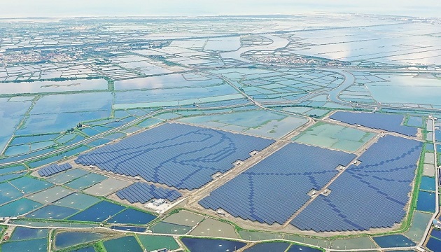 鹽田、滯洪池土地多元利用有成，設置太陽光電與生態共榮