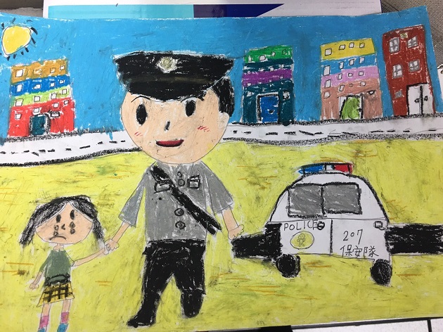 三重國小參訪三重分局 穿兒童制服體驗當警察 | 文章內置圖片