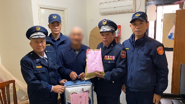 新春迎新过好年 土城警关怀弱势家庭及独居老人 | 文章内置图片