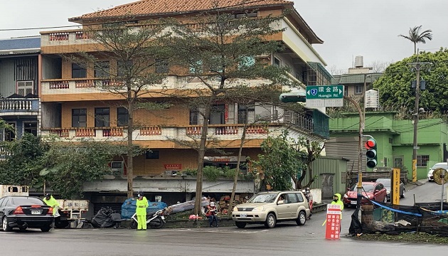 金山財神廟走春車輛　金山警總量交通管制 | 文章內置圖片