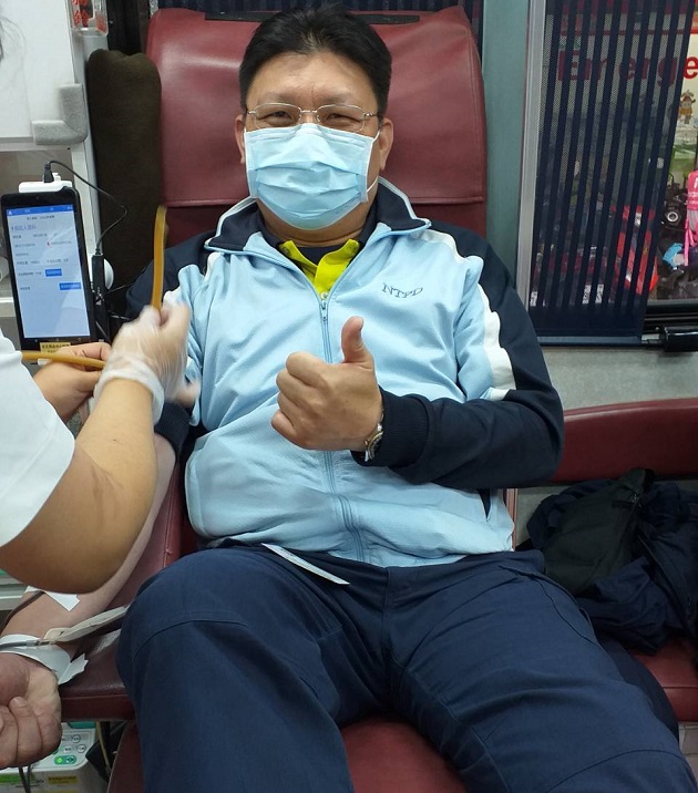 勇警捐熱血  新莊警分局長林武宏率先挽袖衝第一 | 文章內置圖片