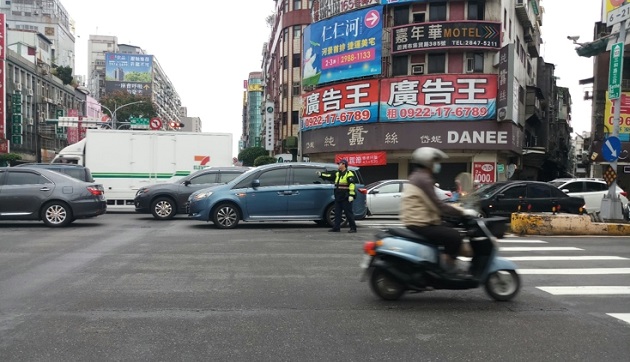 清明連續假期將至 4/2國道高乘載管制 三重警加強疏導管制