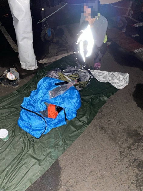 外籍女子因疫情滯留台遊野柳，旅費不足風雨中露宿街頭，金山警暖心安置渡過寒夜 | 文章內置圖片