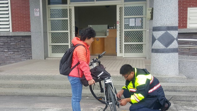 異鄉遊客遇難玉警巧手救援 | 文章內置圖片