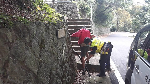 八旬翁路倒中正山 警急協助護送返家 | 文章內置圖片