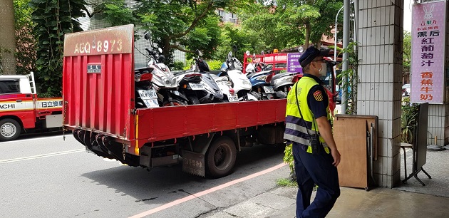 深坑區文化街部分路段6/1起機車退出騎樓 新店警加強執法 | 文章內置圖片