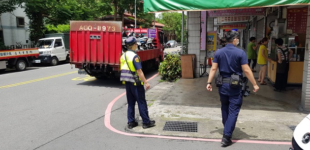 深坑區文化街部分路段6/1起機車退出騎樓 新店警加強執法 | 文章內置圖片