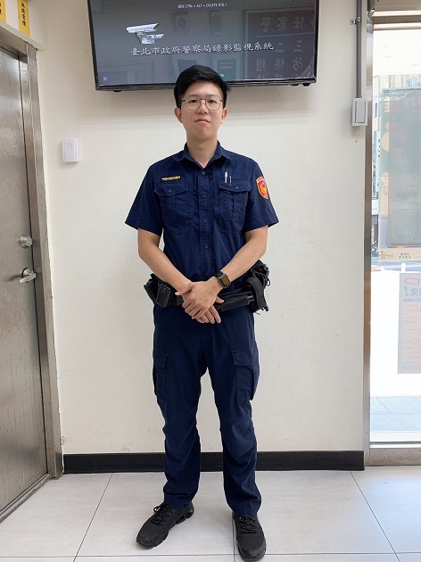 德國女搭車掉手機 北投警急尋回 | 文章內置圖片