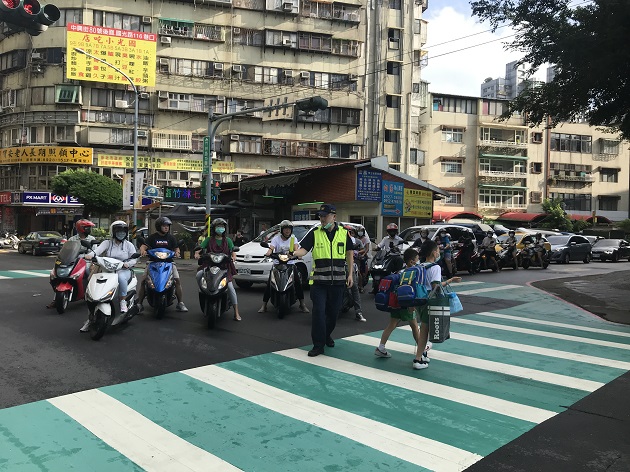 遏止病毒蔓延，永和分局与学校共同维护学童上、放学安全 | 文章内置图片