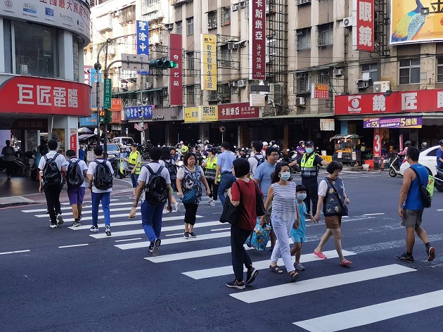 開學日土城警啟動校園安全計畫 波麗士保護揪安心 | 文章內置圖片