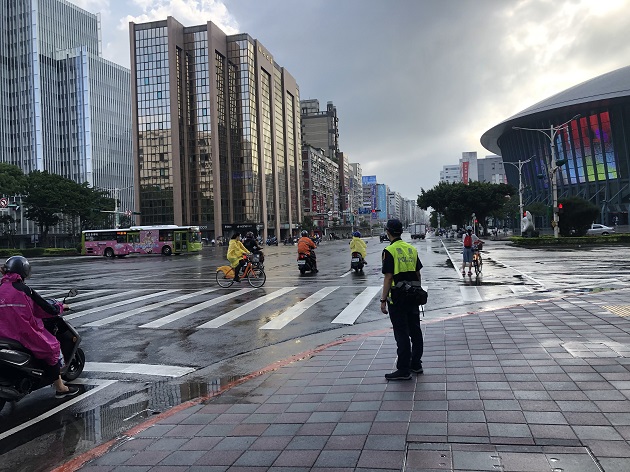 开学了!淡水警启动护童及学(幼)童车稽查专案 学童安心家长放心 | 文章内置图片