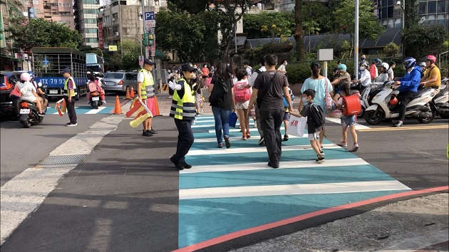 开学日！三重警贴心护童 守护校园安全 | 文章内置图片