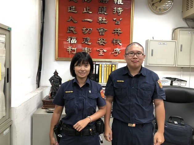 清晨迷途街头，松山警助7旬失智翁返家团圆 | 文章内置图片