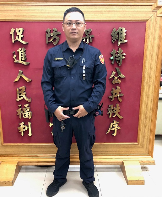 女童河滨公园骑车走失 员警寻回与父团圆 | 文章内置图片