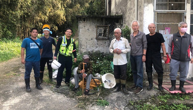 九旬失智翁失聯 里長號召警民合作助返家