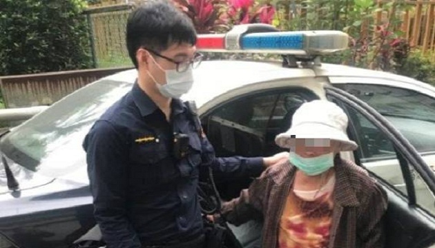 八旬老妇迷失街头 暖警人脸辨识帮她找到回家路