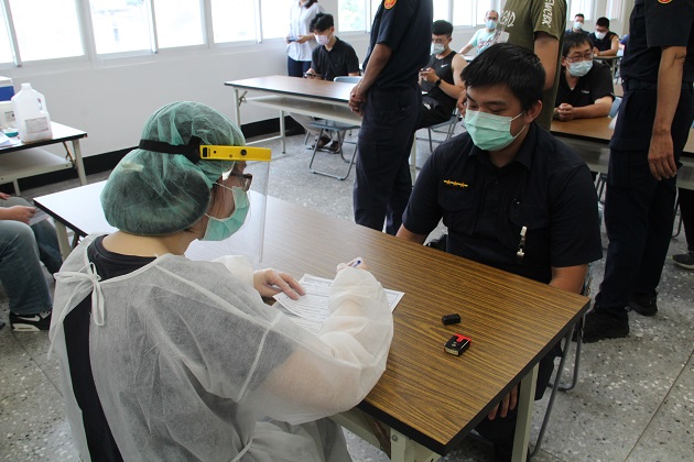 淡水外勤员警施打疫苗 强化第一线防护力！ | 文章内置图片