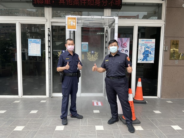 松山警駐地防疫再升級 警友會暖助派出所裝設滅菌門 | 文章內置圖片