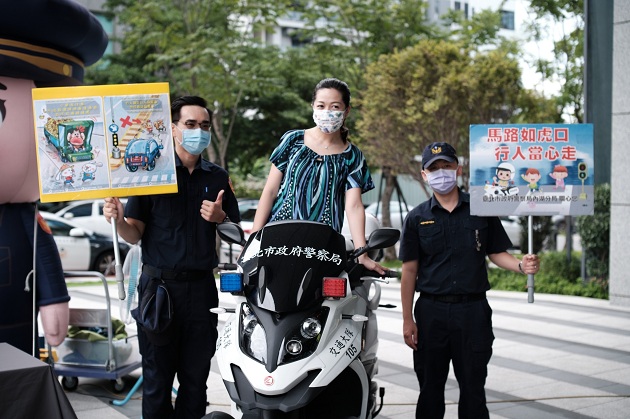 内湖警民挽袖捐热血，携手分享爱 | 文章内置图片