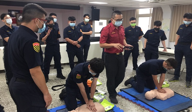 永和警分局舉辦員警急救訓練 「CPR +AED」掌握關鍵4分鐘