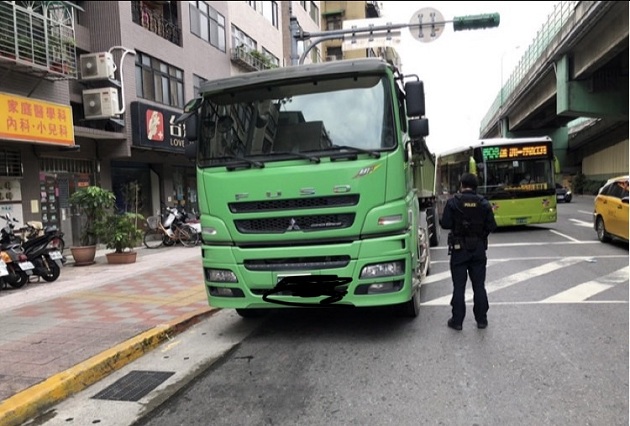 大型車違規“麥造”，士林分局將加強執法取締違規 | 文章內置圖片