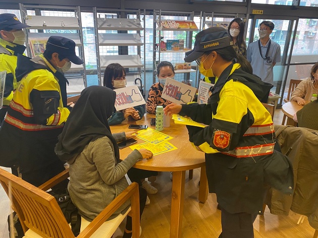 大安分局提醒高齡長者在道路上應遵守交通規則，並注意自身安全 | 文章內置圖片