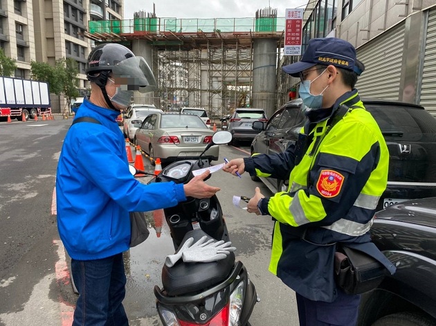 電動自行車趴趴走 永和警分局16日起「機車及電動自行車肇因防制大執法」 | 文章內置圖片