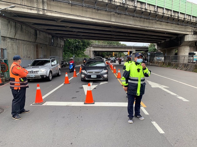 烘炉地沿线实施交通管制措施 中和警唿吁配合警方指挥 | 文章内置图片