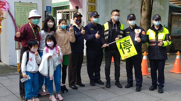 安全開學日，大安警「護童」總動員