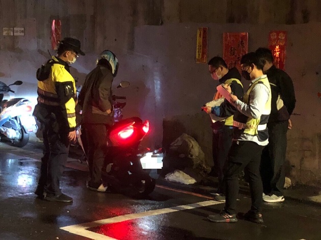 中和警聯合環保局強力取締 遏止噪音車擾人清夢 | 文章內置圖片