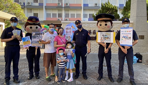 开学啰！南港警交安宣导守护学童安全不松懈