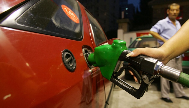 國際石油暴跌 12月支出省五百